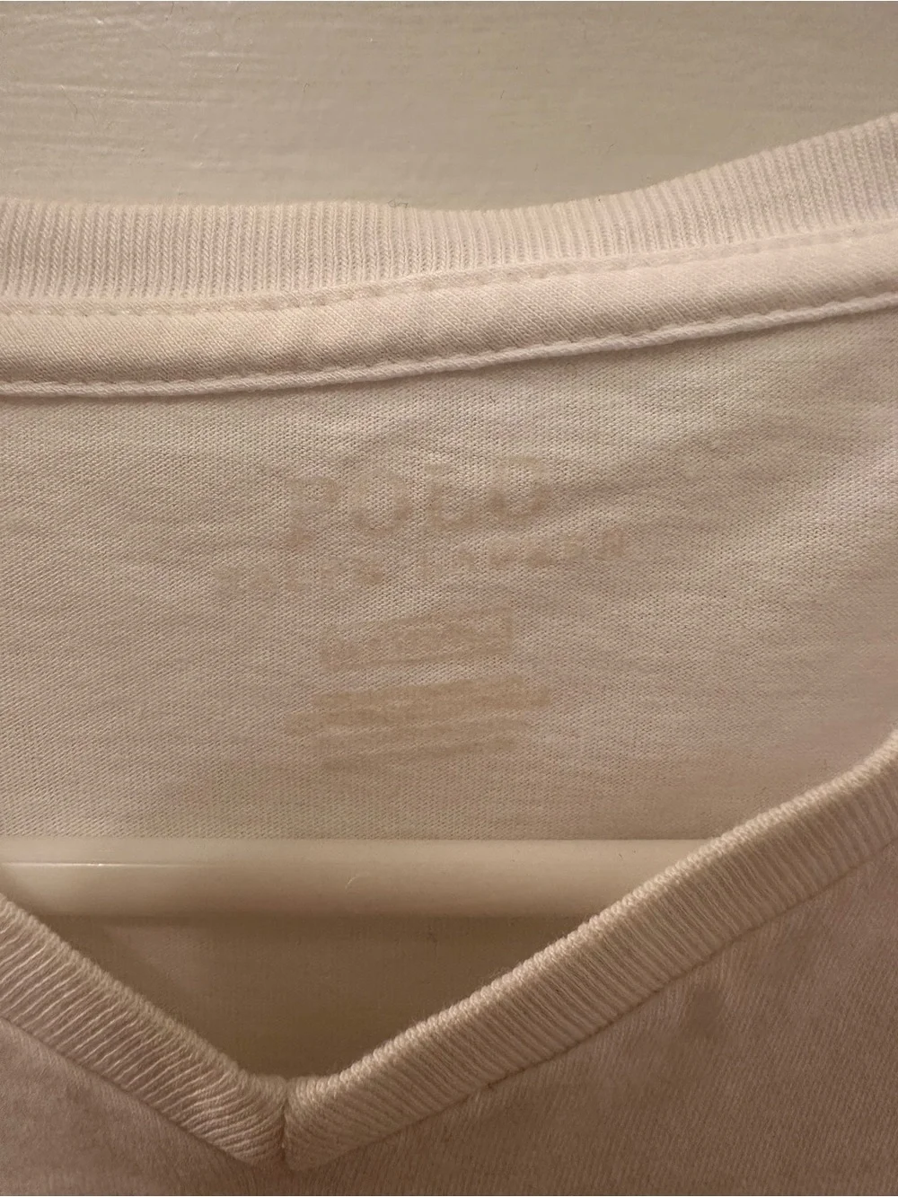 Polo by Ralph Lauren Men’s White V-Neck Tee with Navy Pony - Picture 3 of 3